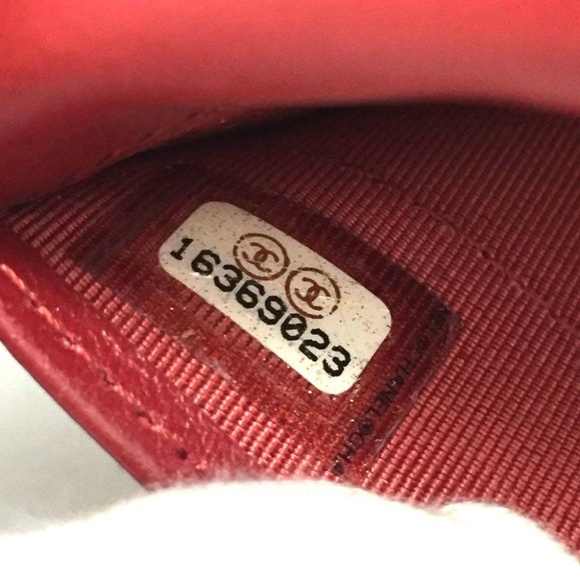 100% Auth Chanel Quilted CC Zip Around Organizer - Picture 8 of 8